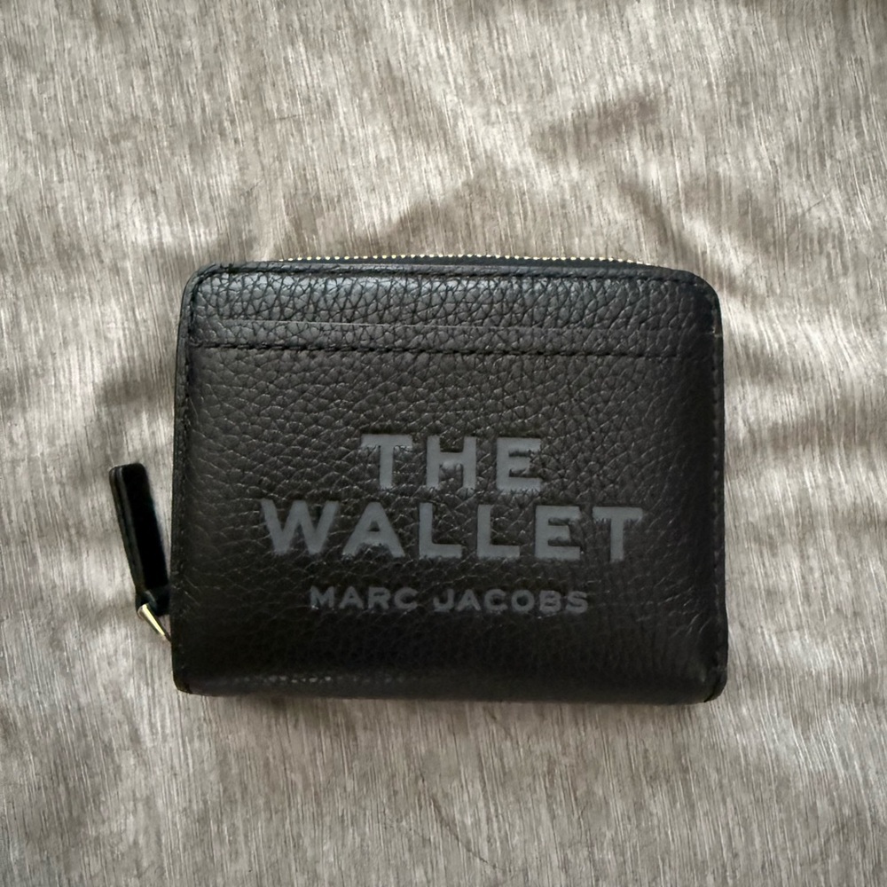Marc Jacobs Black Textured Wallet